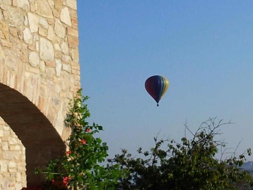 Agriturismo La Torraccia Todi Zewnętrze zdjęcie