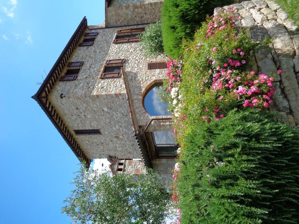 Agriturismo La Torraccia Todi Zewnętrze zdjęcie