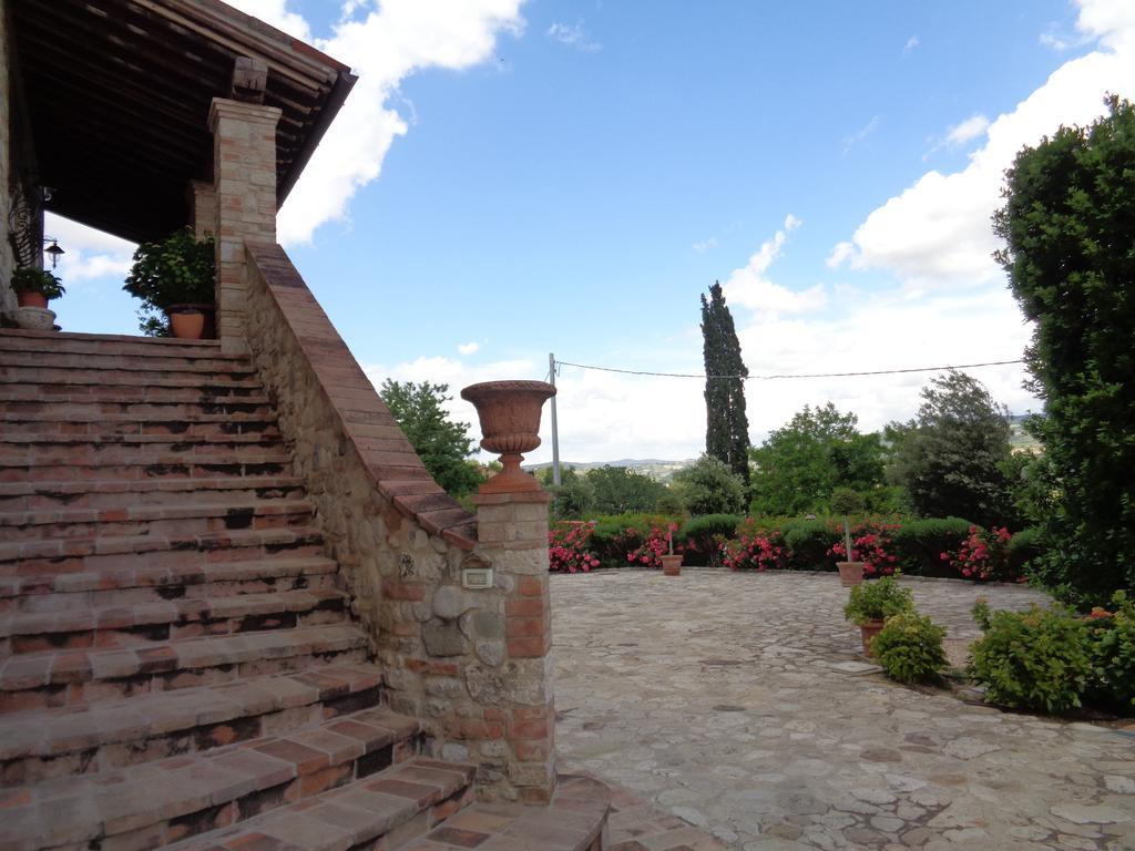 Agriturismo La Torraccia Todi Zewnętrze zdjęcie